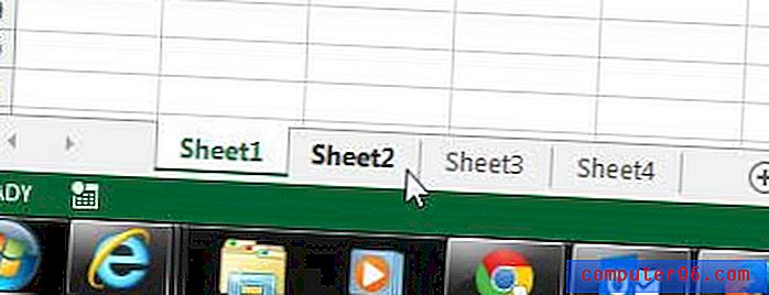 Darblapas cilnes krāsas maiņa programmā Excel 2013