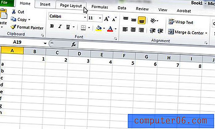 Как да отпечатате електронна таблица с две страници на една страница в Excel 2010