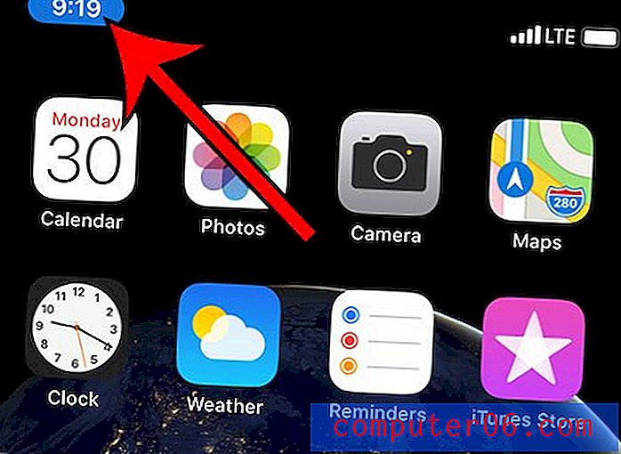 Hvorfor er klokken blå på min iPhone 11?