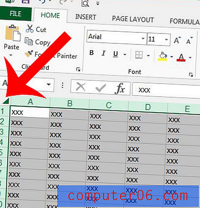 Slik sentrerer du alle celler samtidig i Excel 2013